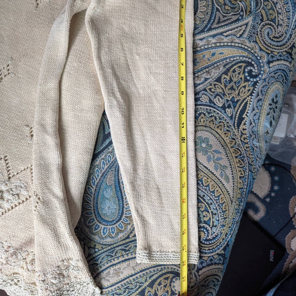 Carolyn Taylor Cream Sweater with Lace Details - Picture 7 of 10